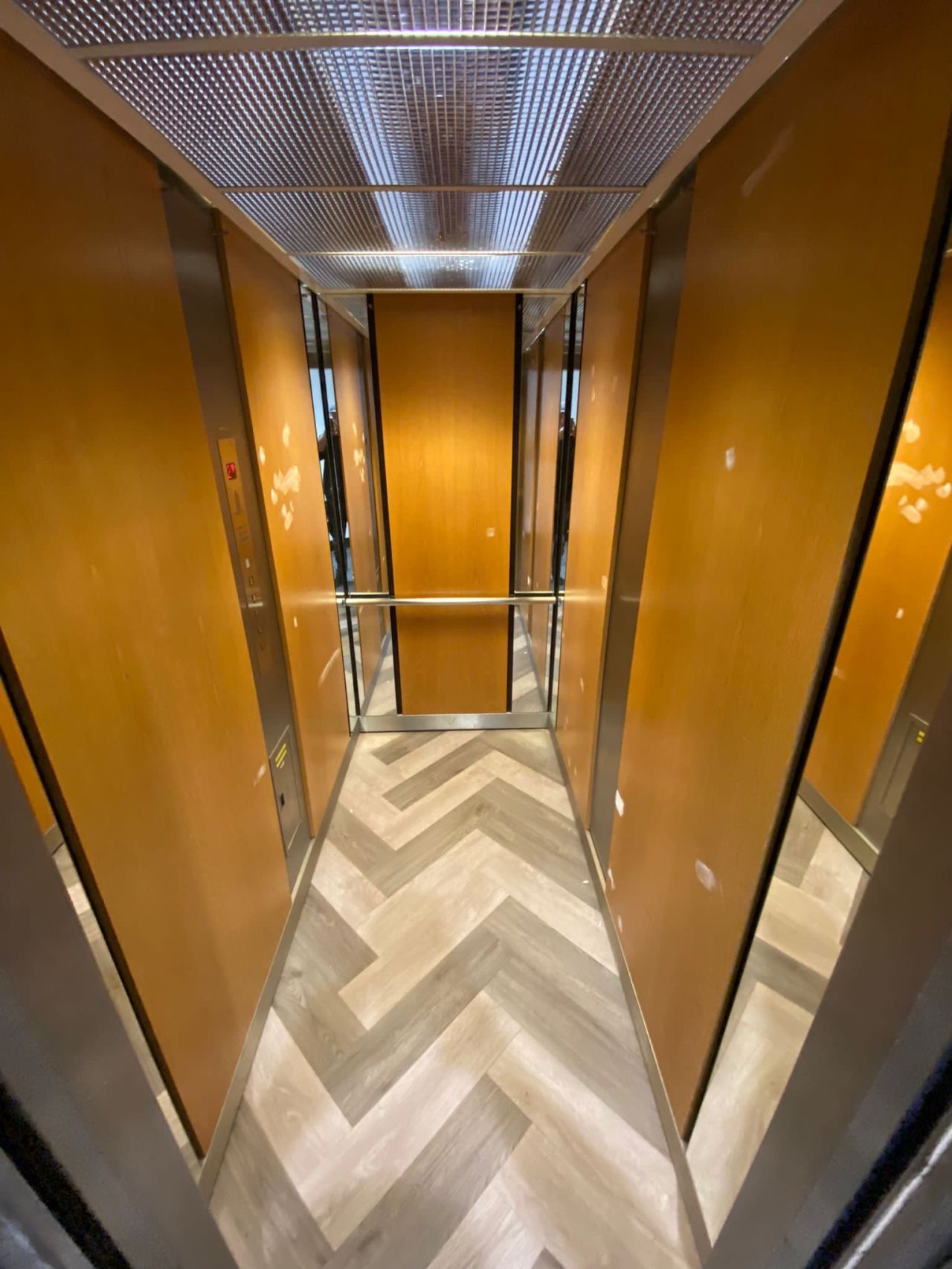 interior-lift-refurbishment