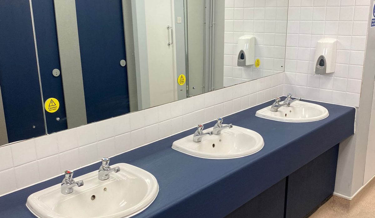 fusion_surfaces_bathroom