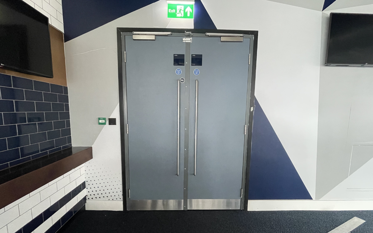 door wrapping at tottenham hotspur football club